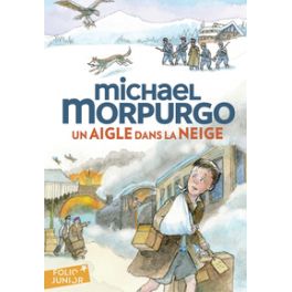 UN AIGLE DANS LA NEIGE